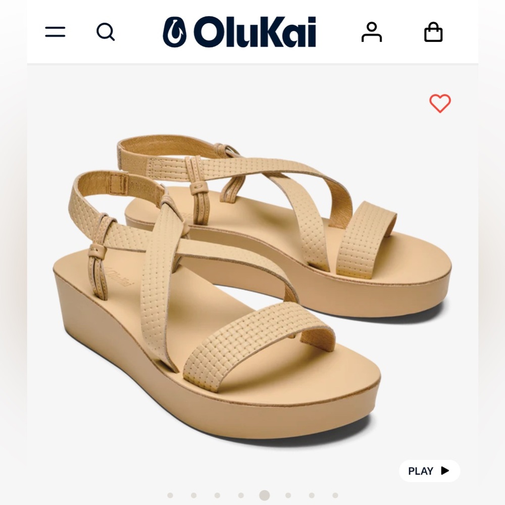 OluKai Onohi sandal size 6